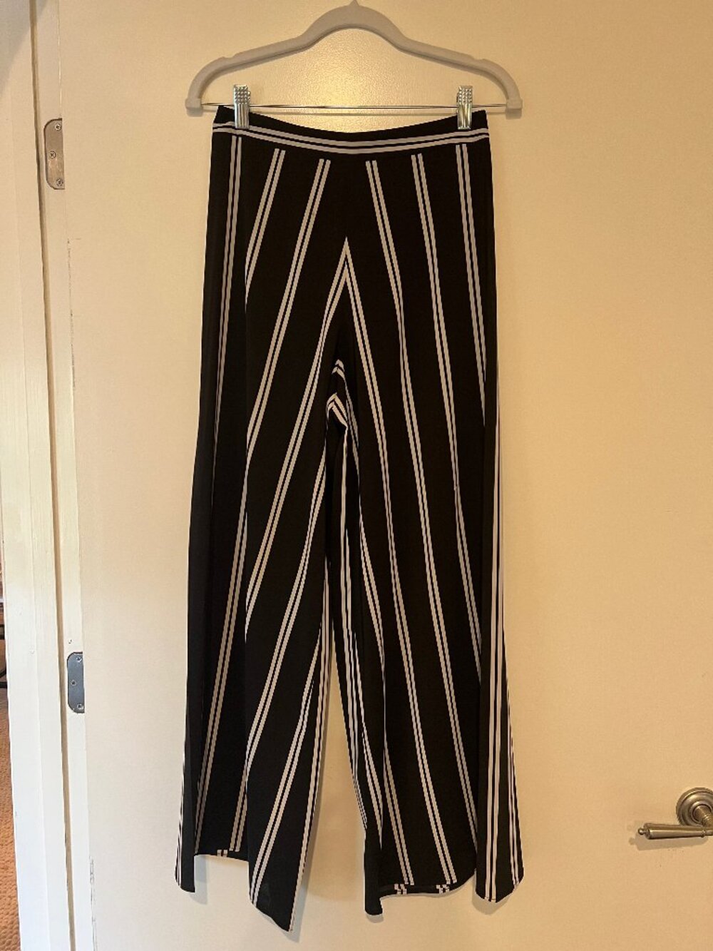 Alice + Olivia striped wide-leg pants